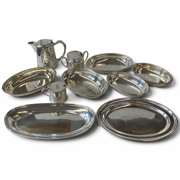Vintage CPR Monogramed Silver Plated Serve Ware (Tea pot, creamer, sugar and small platters) - Elkin