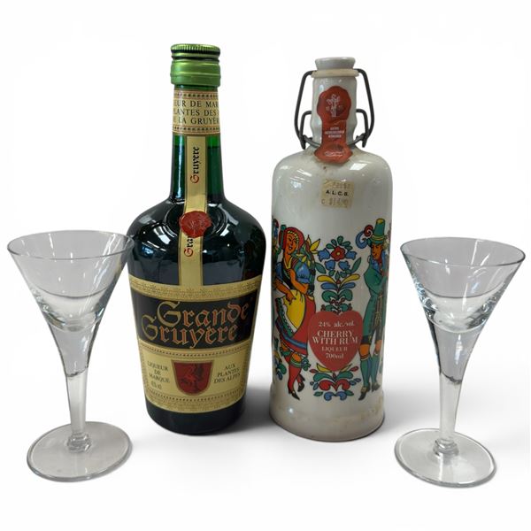 Grande Gruyère Green 700ml 45% + Ceramic Cherry Rum 700ml 24% - Herbal & Fruit Liqueur Duo