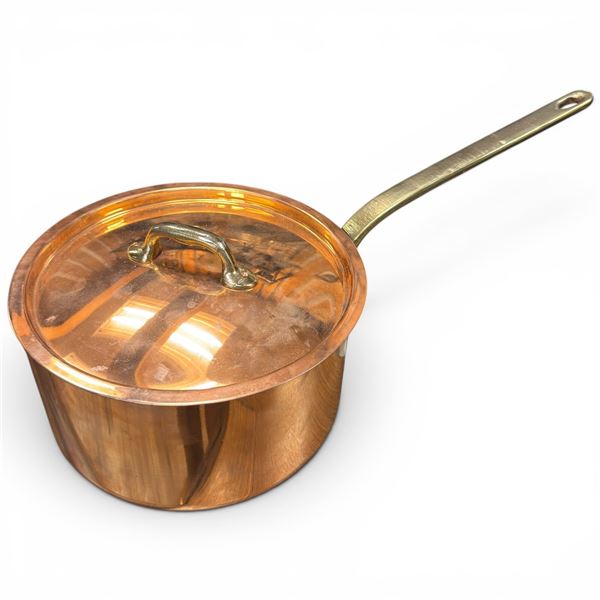 1981 Coventry Copper 20cm  Lidded Pot with Brass Handles - 2.5mm thick, nickel lined, made in Montre