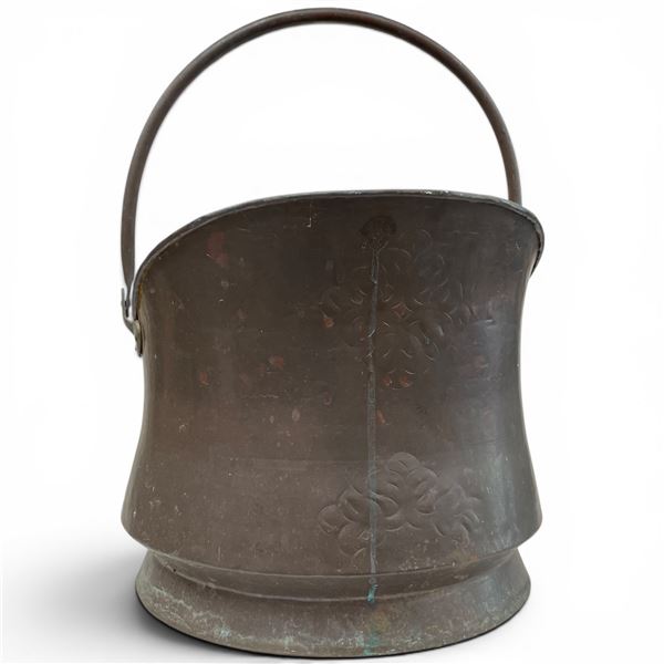 Antique Copper Coal Scuttle (Helmet Style)