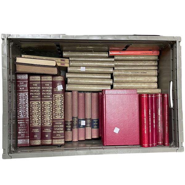 35 Early 20th Century Italian Books and Novels Written in the Italian Language