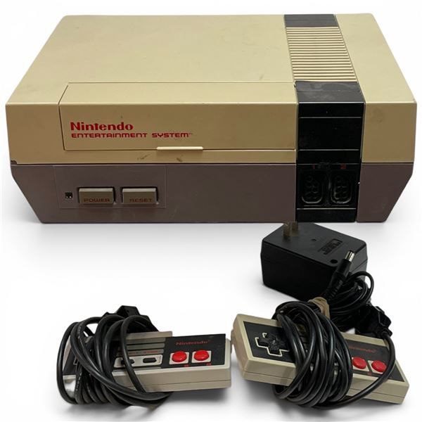 Nintendo NES-001 Console with 2 Controllers & Power Supply