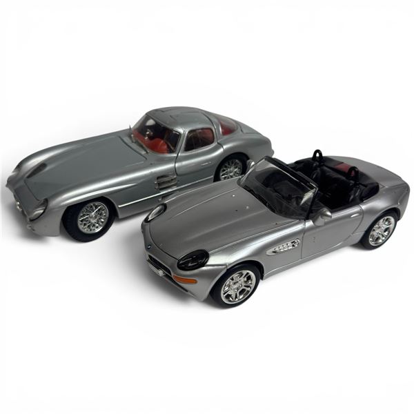 Maisto Mercedes Benz 300 SLR 1:18 Scale Diecast & 2002 Toymax BMW Z3 1:23 Scale Toy Car