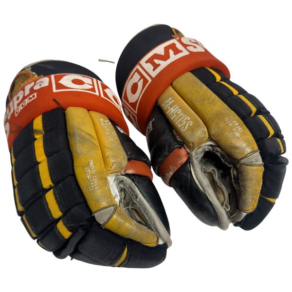 Pair of CCM Pro Stock Supra M-HG115S  Hockey Gloves