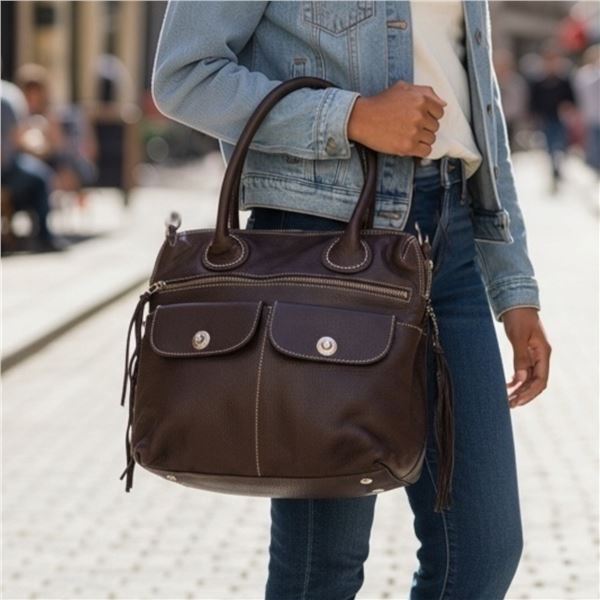 Roots Genuine Dark Brown Pebbled Leather Purse with Front Pockets & Original Dust Bag - New Conditio