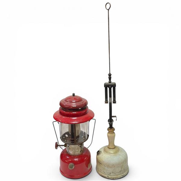 Vintage Red Coleman 220E Sunshine Lantern & White 128C