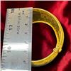 Image 8 : 24 KT Gold Double Happiness Chinese Wedding Bangle by Chow Tai FookJewelry - 40mm wide - Dr