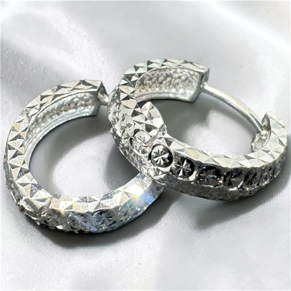 18 KT White Gold Huggie Earring by Chow Tai Fook Jewelry  - 3.6mm wide x 9.8mm diameter