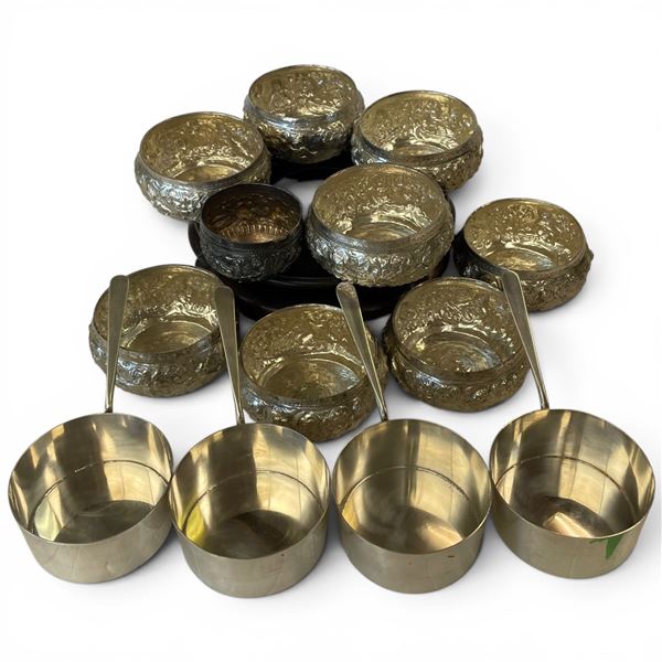 4 Silver Plated English Hukin & Heath 3.5" Ladles & 10 Thai Silver Repousse Offering Cups