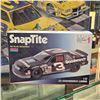 Image 2 : Momnogram 1;32 #3 Goodwrench Lumina & 1:24 Scael #3 Wrangler Combo Model Kits NIB