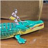 Image 2 : Schylling Tin Toy Wind up Crocodile