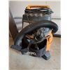 Image 2 : RIDGID 14 Gallon Wet/Dry Shop Vacuum