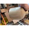 Image 14 : Studio Pottery and Ceramics