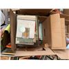 Image 19 : Lot: Books, Kitchenware, Media, Fabric