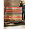 Image 6 : Lot: Books, Kitchenware, Media, Fabric