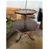 Image 9 : Two-Tier Ornate Wood Accent Table