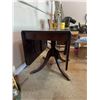 Image 6 : Mahogany Drop-Leaf Pedestal Table with Brass