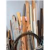 Image 10 : Scrap Wood and Plexiglass Sheets