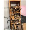 Image 8 : Scrap Wood and Plexiglass Sheets