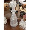 Image 2 : Decorative Glass and Porcelain Table