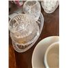 Image 5 : Decorative Glass and Porcelain Table