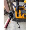 Image 19 : Cub Cadet 2X 24" 243cc Snow Blower