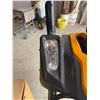 Image 8 : Cub Cadet 2X 24" 243cc Snow Blower