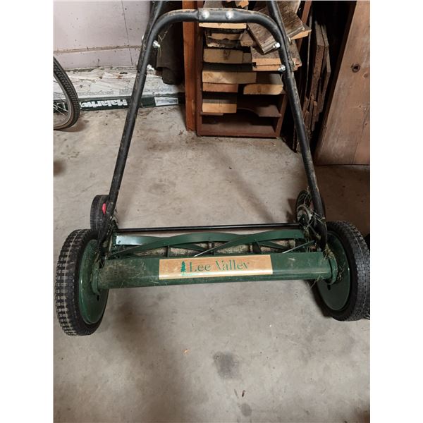 Lee Valley Push Reel Lawn Mower