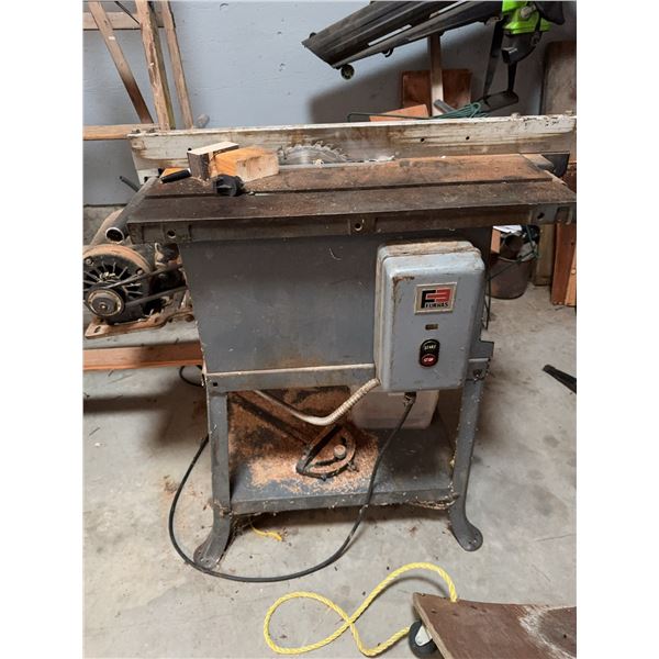 Furnas Table Saw With Stand