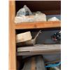 Image 11 : Contents of Shelves Lot