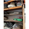 Image 3 : Contents of Shelves Lot