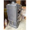 Image 5 : Wood Burning Stove with Glass Door