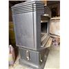 Image 8 : Wood Burning Stove with Glass Door