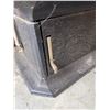 Image 9 : Wood Burning Stove with Glass Door