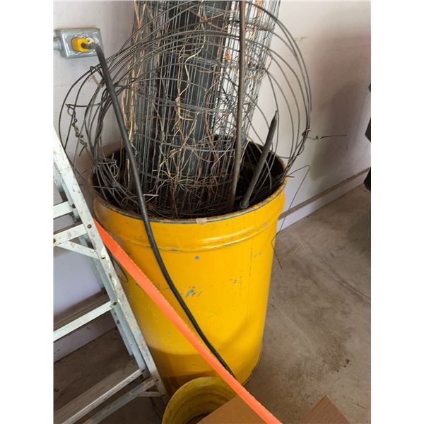 Rolled Metal Wire Fencing in Yellow Barrel