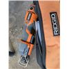 Image 4 : RIDGID ONE-HANDED RECIPROCATING SAW WITH CASE
