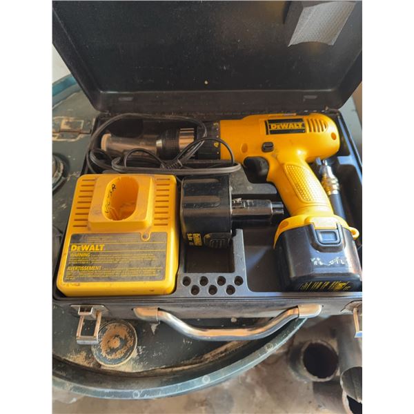 DeWalt Cordless Drill Set with Charger
