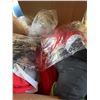 Image 15 : Large Assortment of Christmas Decorations