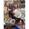Image 18 : Large Assortment of Christmas Decorations