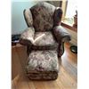 Image 2 : Floral Upholstered Armchair With Ottoman