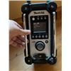 Image 5 : Makita DMR102 Job Site Radio