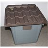 Image 3 : SOLID DOG HOUSE
