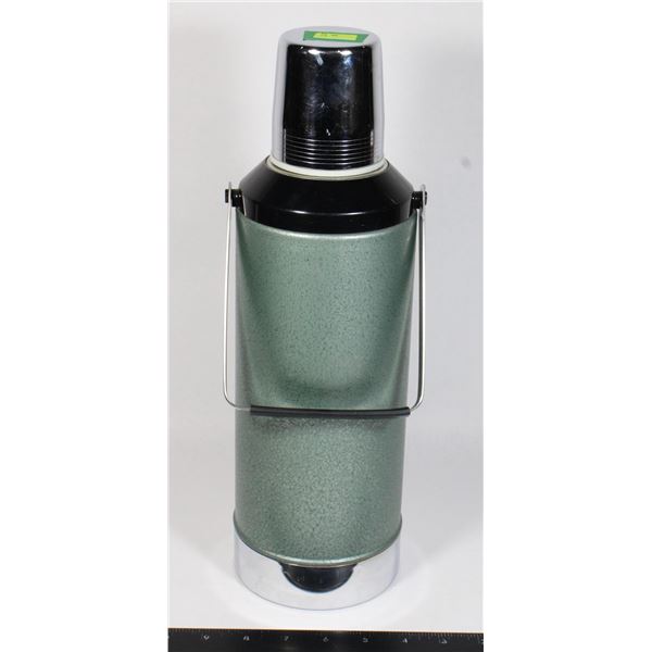 VINTAGE 1976 ALADDIN'S STANLEY THERMOS