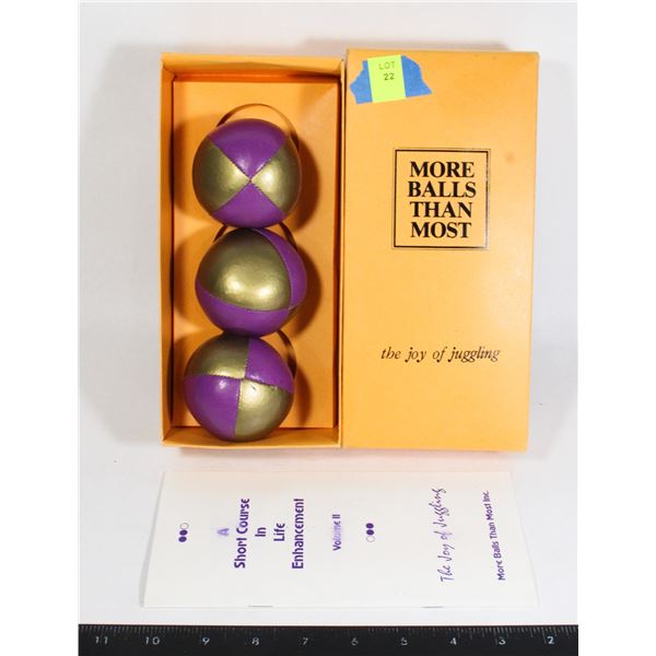 JUGGLING BALLS