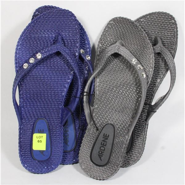 2 PAIRS OF FLEXIBLE SANDALS