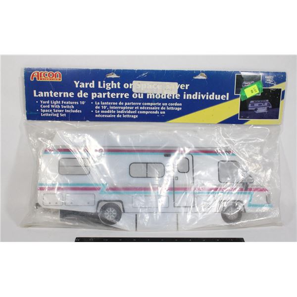 ARCON RV-SHAPED YARD LIGHT