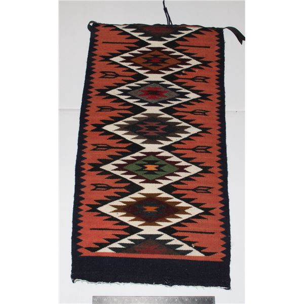 HAND WOVEN WOOL WALL HANGING