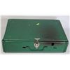 Image 3 : COLEMAN 425E 2 BURNER CAMPER STOVE