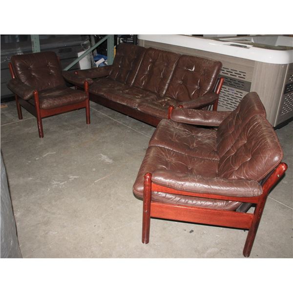 3 PIECE RETRO BROWN, WELL LOVED FURNITURE SET