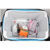 Image 2 : IGLOO COOLER BAG WITH SAFETY GLASSES